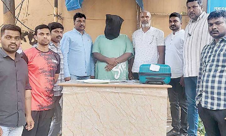 Bengaluru drug peddler arrested in city