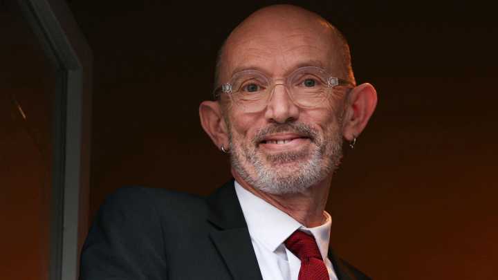 El escritor francés Laurent Mauvignier gana el premio Goncourt por 'La casa vacía'