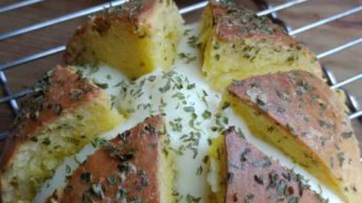 Step-By-Step Guide To Make Trending Korean Garlic Bread At Home