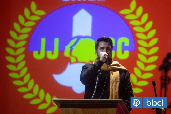 Gustavo Gatica agradece apoyo y celebra como diputado electo: "Ganó la gente que no se rindió"