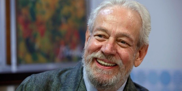 Entregan Premio Cervantes 2025 a Gonzalo Celorio