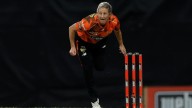 WBBL: Sophie Devine rips through Adelaide as Perth Scorchers claim second win