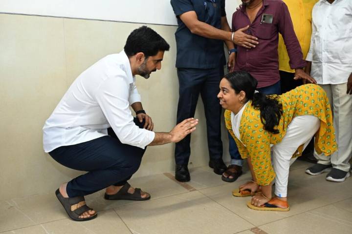 4 Hrs Nonstop, No Lunch: Lokesh Meets 4000 People