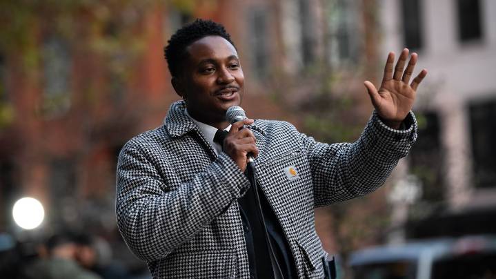 Chi Ossé files paperwork to challenge Hakeem Jeffries from the left