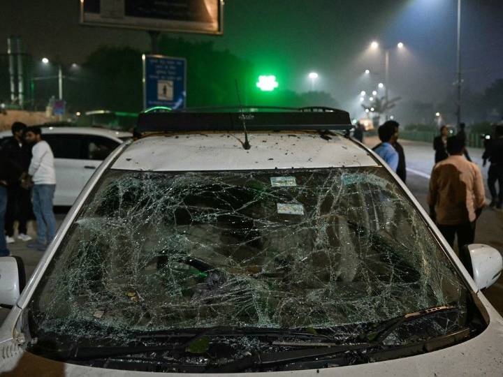 New Delhi explosion kills eight people, leaves several hurt