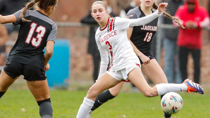 Donnelly, Wooding lift Lawrence into CJG3 quarterfinal -