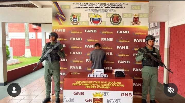 Arrestan a un hombre en Ciudad Bolívar con presunta marihuana