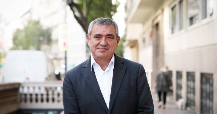 El magistrado José María Macías: «La deriva del TC lo está situando fuera del sistema judicial europeo»