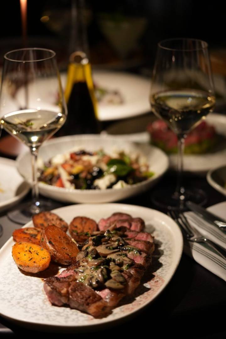 House of Domes presenta cocina toscana con una visión contemporánea