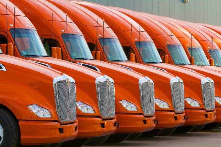 En vigor en EU aranceles del 25% para camiones que afectan a México