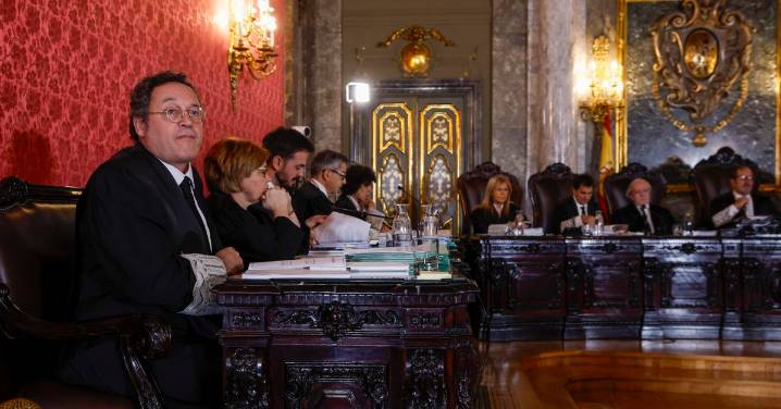 Duelo entre fiscales con fiscal general de fondo