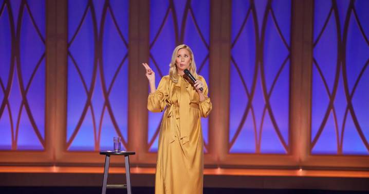 Leanne Morgan's late-stage comedy glow-up at 60 couldn't have come at a better time