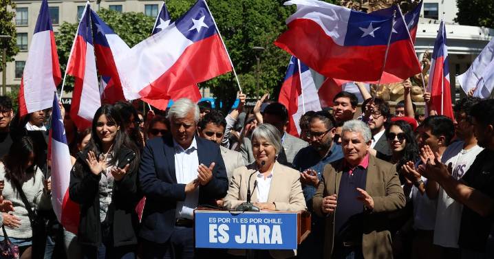 “Si uno tiene confianza en su pueblo, puede apostar y dirigirlo”: Jara emplaza a Kast por polémico vidrio blindado