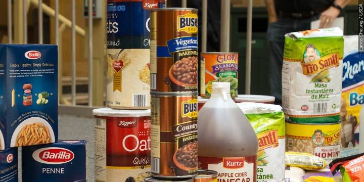 Governor Hochul expands holiday donation drive to include food items
