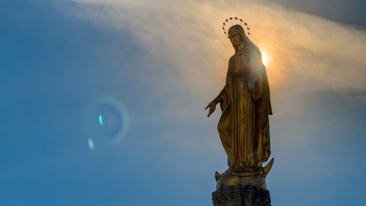 Va a juicio en Italia una vidente que multiplicó el tamaño de pizzas y anunciaba apariciones de la Virgen