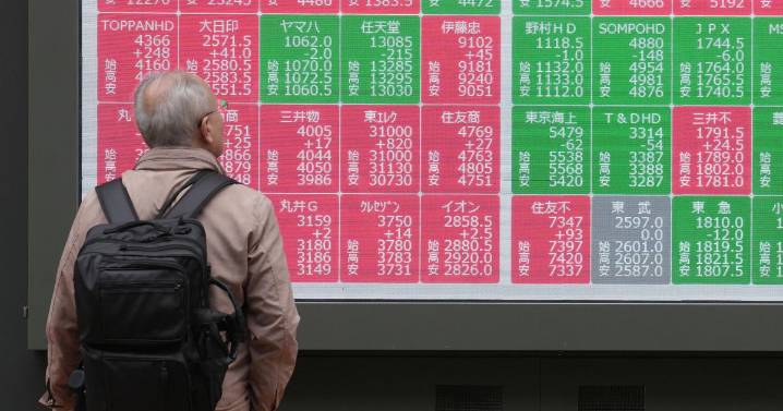 World shares advance after Wall Street gets a lift from hopes for a Fed rate cut