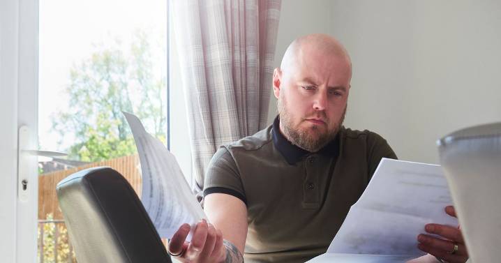 £83.30 benefit explained after 212,000 left in DWP debt amid 'confusion'