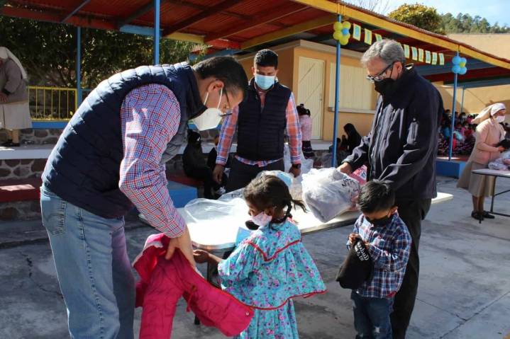 Continúa DIF Estatal con acopio de chamarras hasta el 30 de noviembre