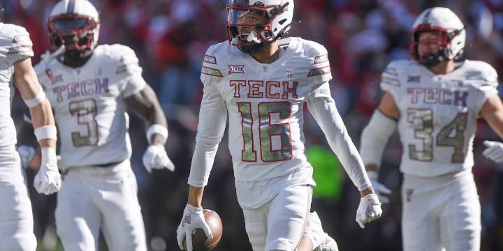 Texas Tech up to eighth on Coaches Poll