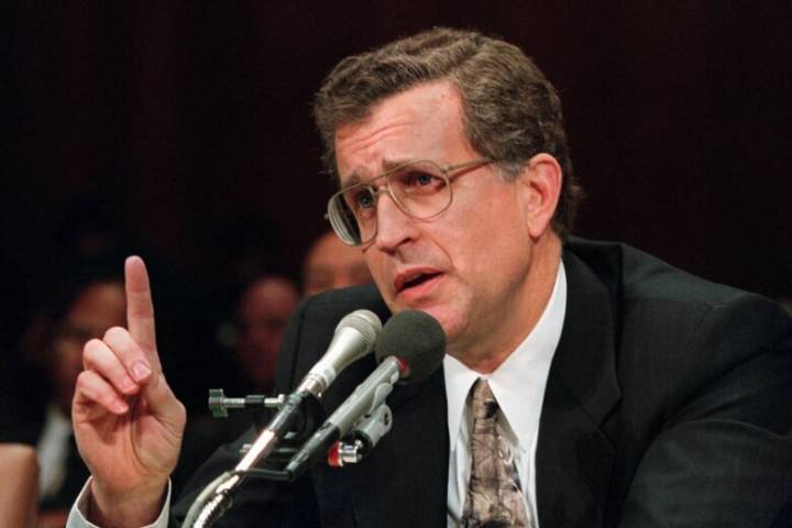 PHOTOS: Paul Tagliabue, former NFL commissioner, dies at 84