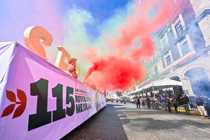 MEMORIA Y UNIDAD EN EL DESFILE POR EL 115 ANIVERSARIO DE LA REVOLUCIÓN