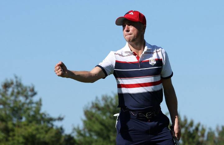 Deadspin | Justin Thomas to miss start of '26 season after disc surgery