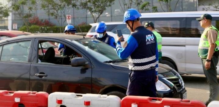 Avenida Javier Prado: ATU revela que a diario circulan más de 1 000 vehículos informales en esta vía