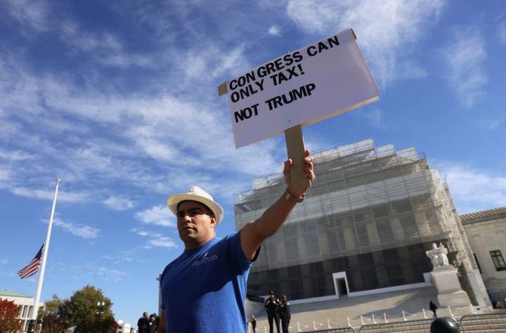 Supreme Court Appears Skeptical of Trump's Tariffs