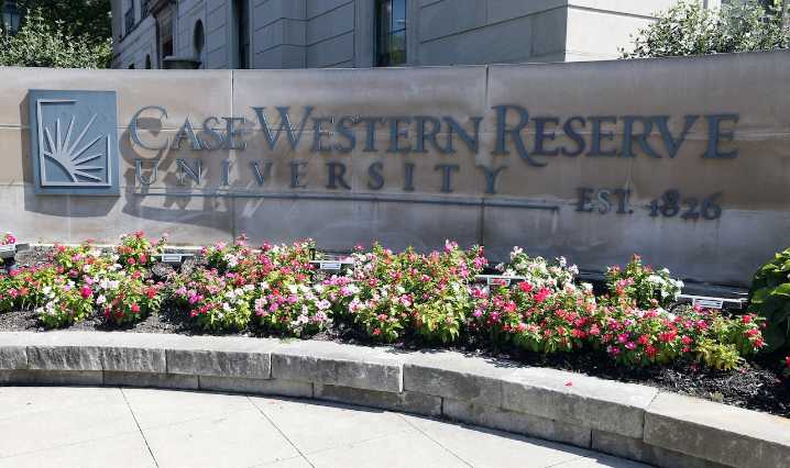 Case Western Dental School honors veterans with discounted care