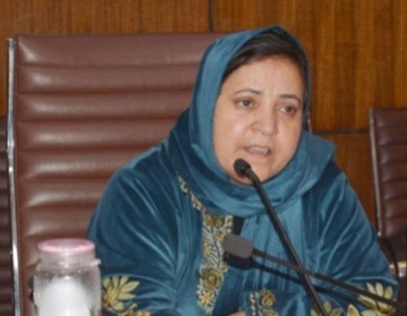 Sakeena Itoo assesses various issues on fee fixation, regulation of Private Schools across J&K    Srinagar :  Minister for Education, Social Welfare, Health and Medical Education, Sakeena Itoo Wednesd