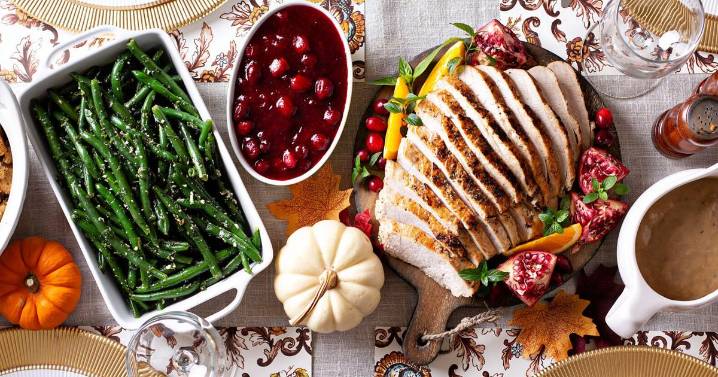 Thanksgiving dinner costs dip slightly as grocers cut turkey prices despite higher wholesale costs