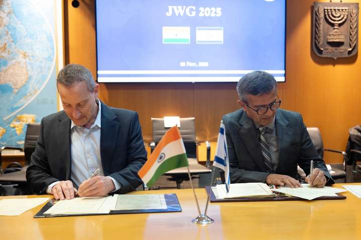 India, Israel Sign Major Defence Pact