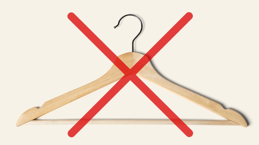 Adiós a la percha tradicional: la nueva alternativa que ahorra espacio en tu placard