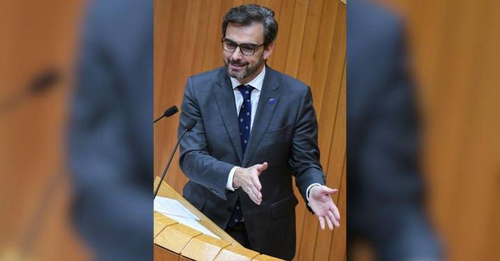 Calvo ataca al Gobierno por su “parálisis” y reclama elecciones