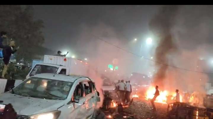 Blast in parked car near Delhi’s Red Fort; several injured