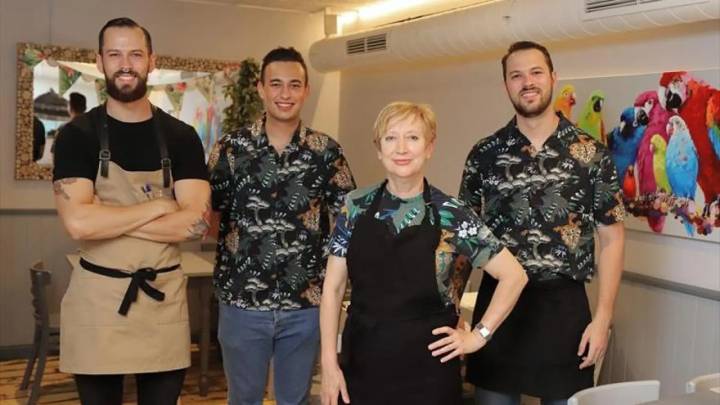 Adiós a la taberna El Papagayo en el centro de Zaragoza: "Hasta venían sevillanos con la copla del perrigamba"