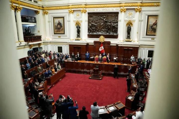 México lamenta y rechaza la decisión unilateral de Perú de romper relaciones diplomáticas