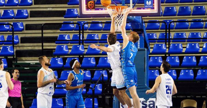 Nueva exhibición ofensiva de Perfumerías Avenida en Tercera FEB