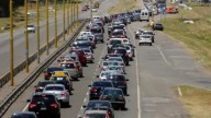 Largas filas y demoras en Ruta 2 tras un accidente Durante el comienzo del fin de semana "extralargo", hay más de 18 kilómetros de cola en la Ruta 2 rumbo a la Costa Atlántica por un accidente que gen