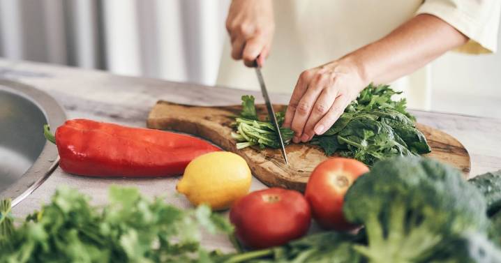 Maintaining one eating habit for 'over 20 years' could 'slow down' brain ageing