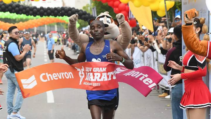 Kipserem Cherop y Marijose Solís reinan en el Maratón Mazatlán 2025