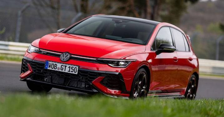 Volkswagen celebra medio siglo del Golf GTI con esta versión especial de 325 CV