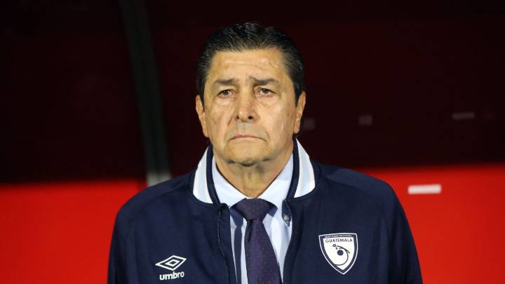 Luis Fernando Tena: "Es una noche muy dolorosa y el resultado no fue justo"