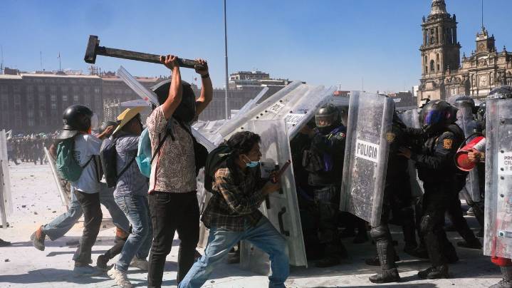 Thousands protest crime and corruption in Mexico City as 'Gen Z' protests gain momentum