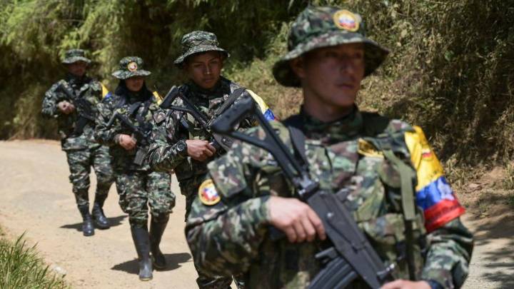 Bombardeo del ejército deja 19 guerrilleros muertos en Colombia