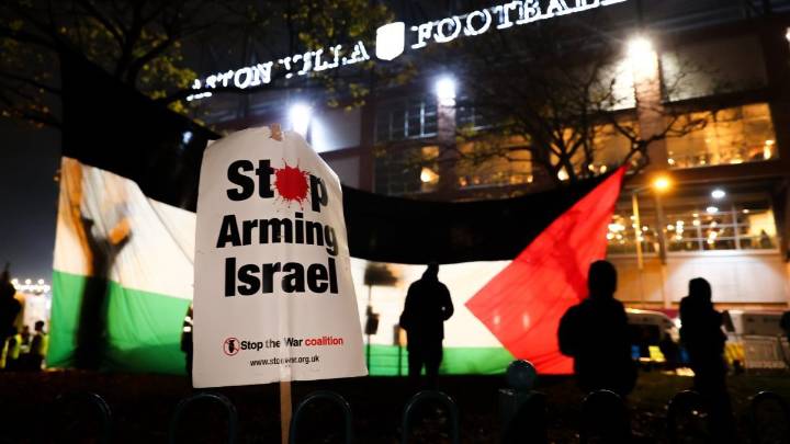 Aston Villa fans were dragged into a political circus against Maccabi Tel Aviv