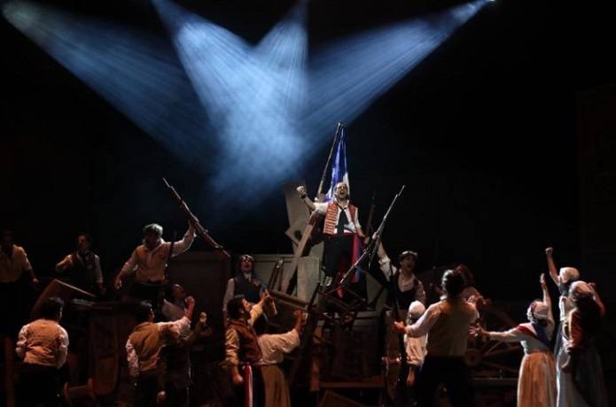 Presidente Maduro enaltece diversidad y poder del movimiento teatral