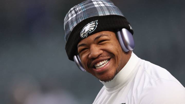 Eagles notebook: Don’t give a bleep about weather, happy trails to a champ, more