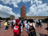 Estudiantes de la Facultad de Contaduría marchan a Rectoría para exigir cese de su director