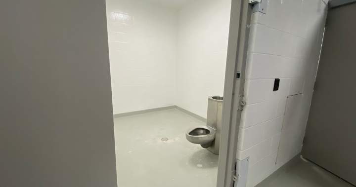 Winnipeg sobering centre will hold 20 patients, provide medical assessments